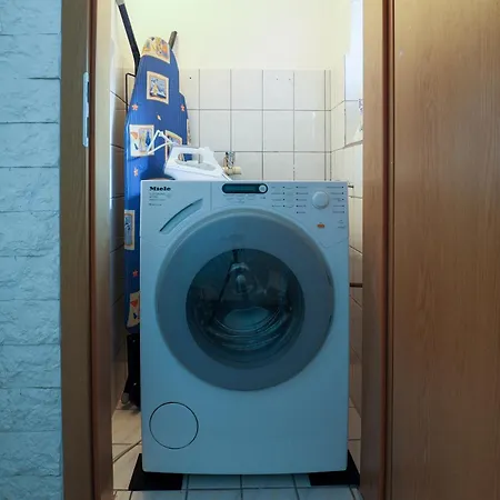 Messe Airport Dus With Terrace Lägenhet