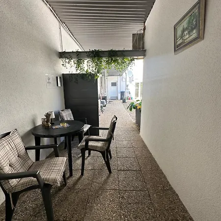 Messe Airport Dus With Terrace Apartment Duisburg