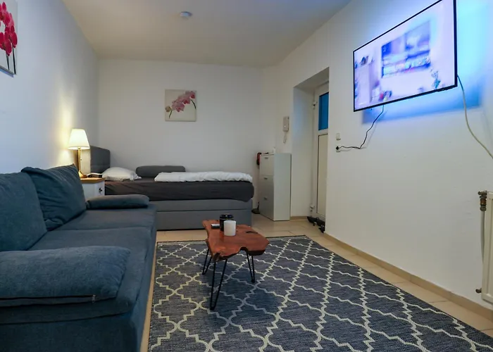 Messe Airport Dus With Terrace Апартаменты